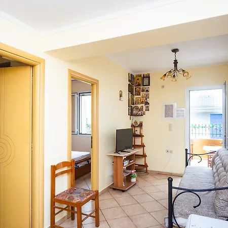 펜션 Spacious 2 Bd Detached House In Kefalonia W Patio