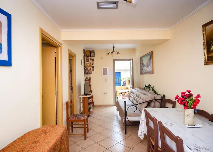 펜션 Spacious 2 Bd Detached House In Kefalonia W Patio *