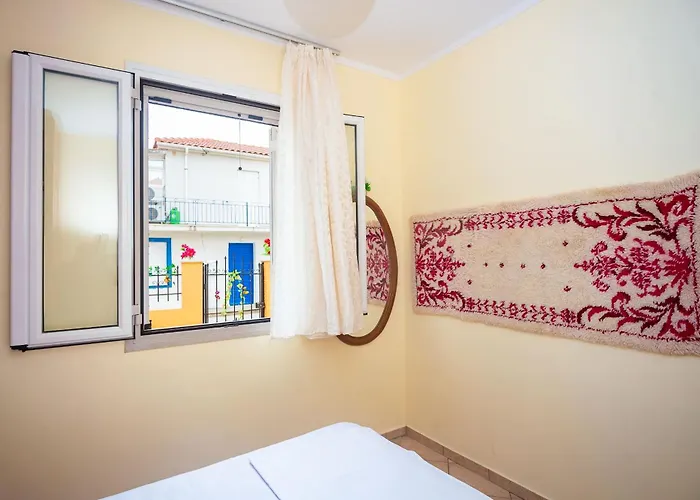 Spacious 2 Bd Detached House In Kefalonia W Patio