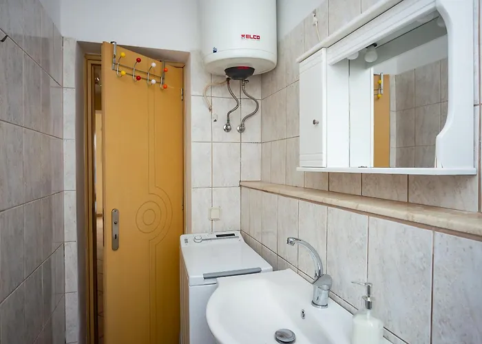 펜션 Spacious 2 Bd Detached House In Kefalonia W Patio 릭수리