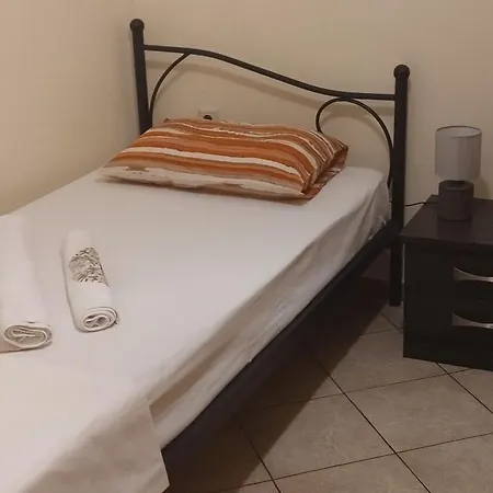 Сasa de vacaciones Spacious 2 Bd Detached House In Kefalonia W Patio *