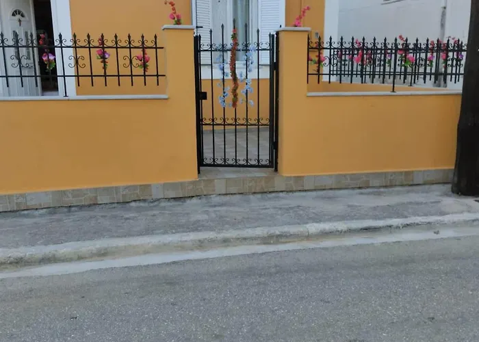 Holiday home Spacious 2 Bd Detached House In Kefalonia W Patio *