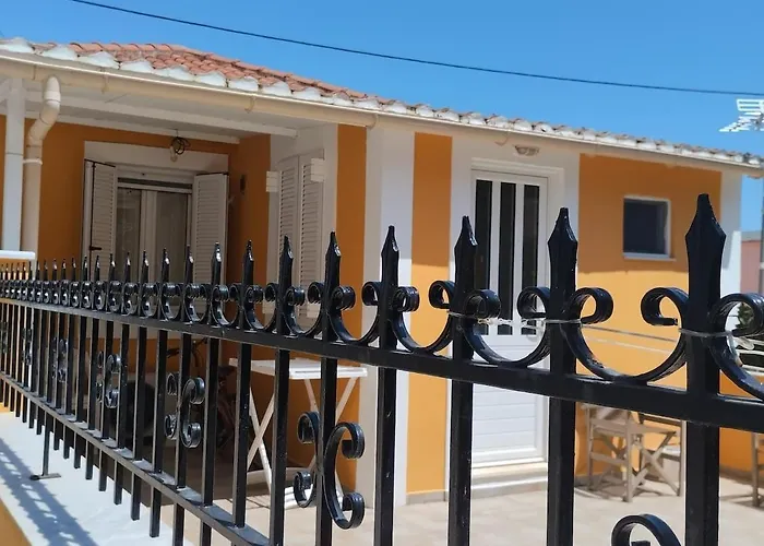 Spacious 2 Bd Detached House In Kefalonia W Patio Holiday home Lixouri