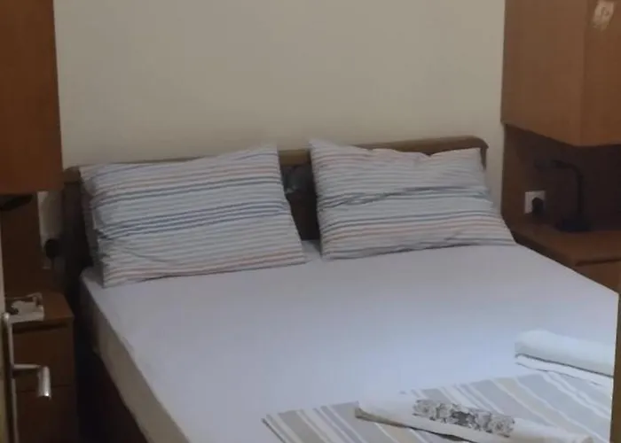 Spacious 2 Bd Detached House In Kefalonia W Patio * Lixouri